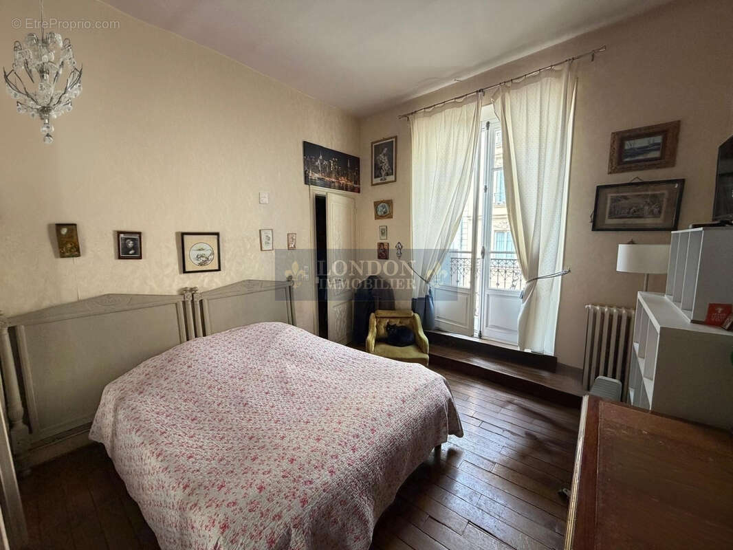 Appartement à VERSAILLES