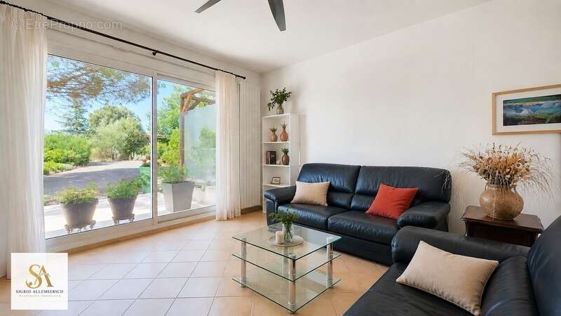 VILLARDONNEL – Villa de plain-pied avec garage, 4 chambres et bureau, sur un terrain de 3 577 m² avec vue dégagée sur la Montagn - photo 4