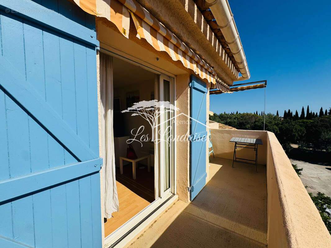 Appartement à LA LONDE-LES-MAURES