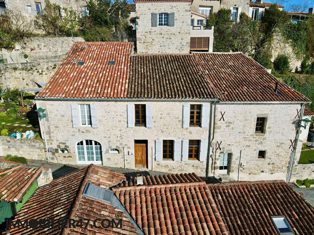 Maison à CLERMONT-DESSOUS