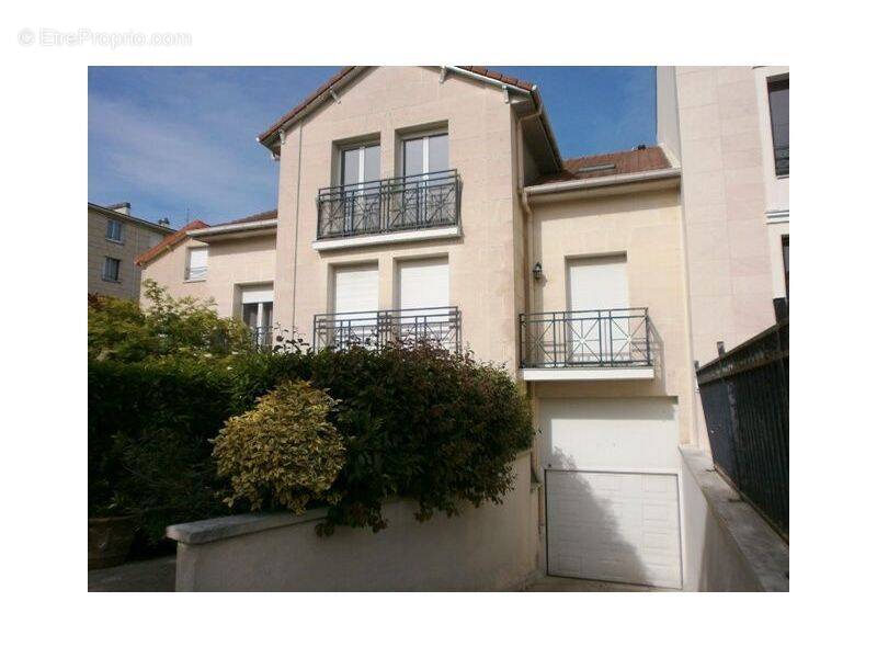 Appartement à LE PERREUX-SUR-MARNE