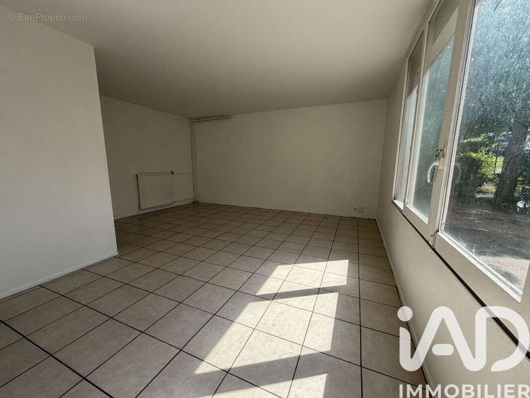 Photo 3 - Appartement à CHAMPS-SUR-MARNE