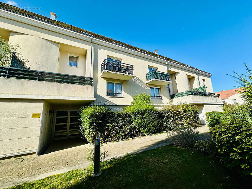 Appartement à BUSSY-SAINT-GEORGES