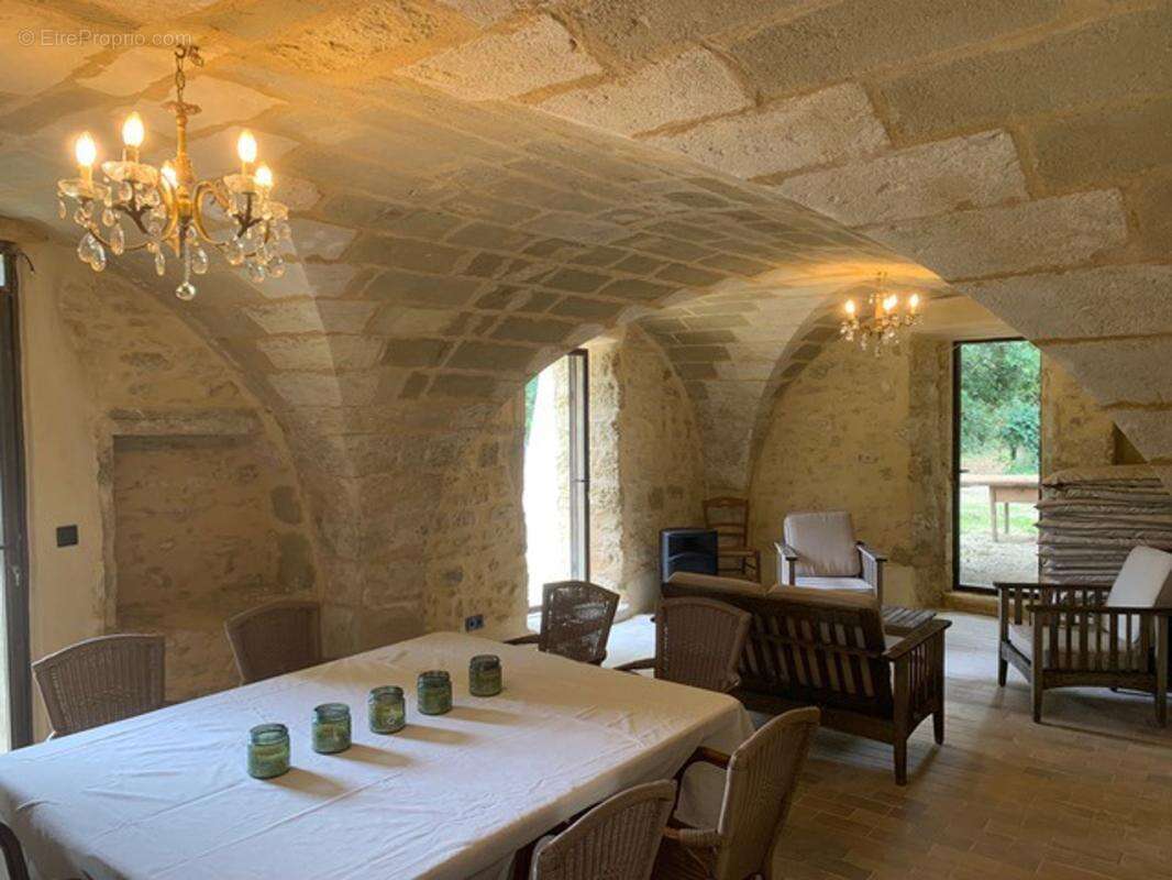 Maison à UZES