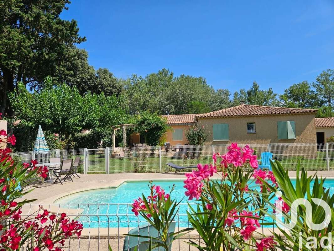 Photo 2 - Maison à ORGON