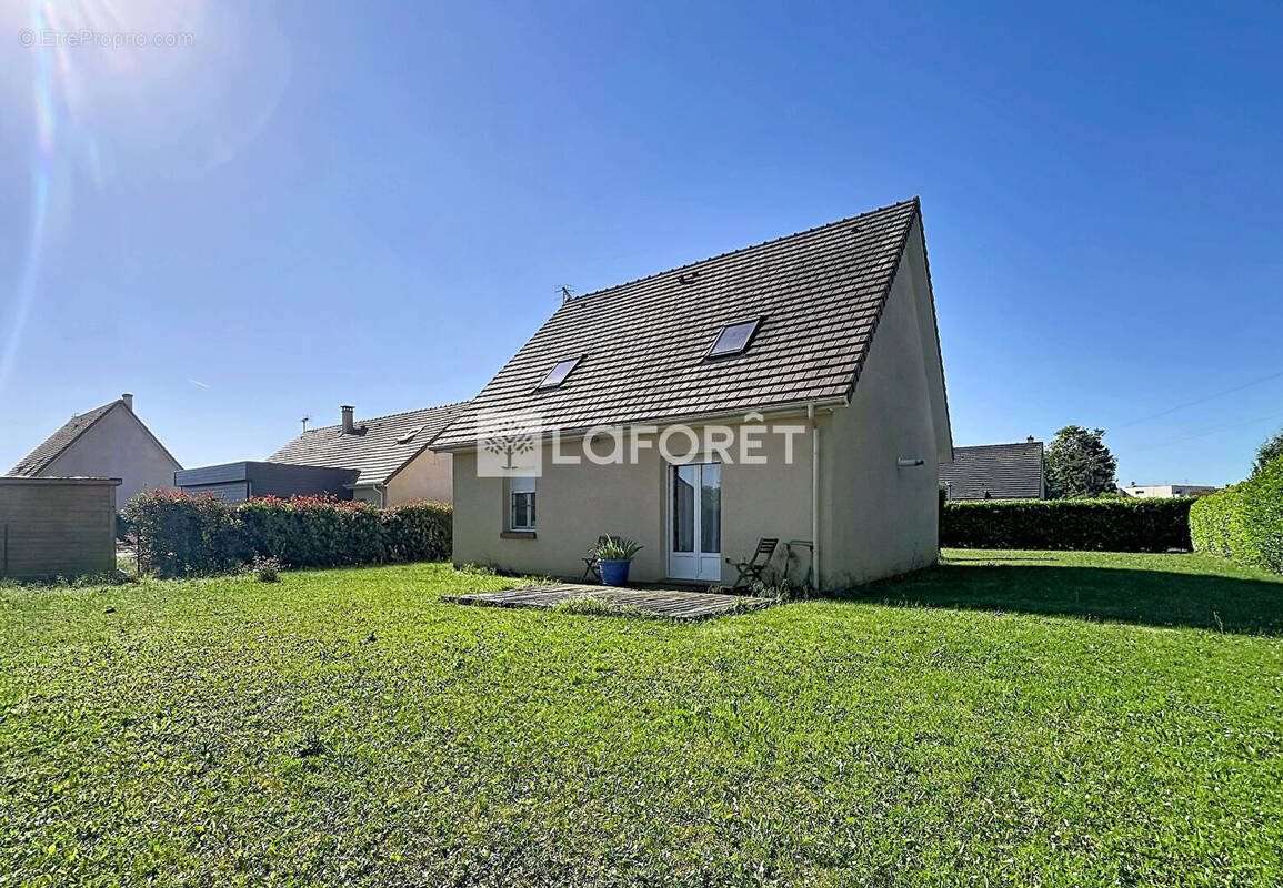 Maison à AUBEVOYE