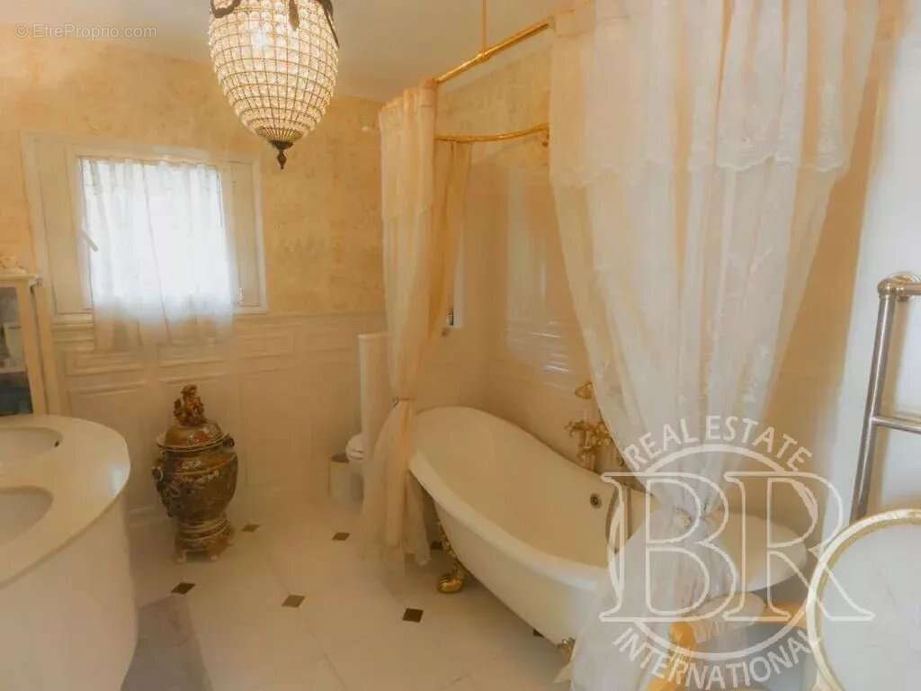 Maison à BEAUSOLEIL