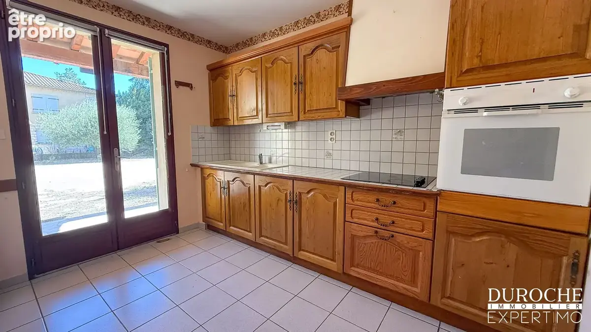 TRESQUES, 20mn d'UZES, maison comprenant deux logements indépendants avec garage sur parcelle de 1444m2 - photo 17