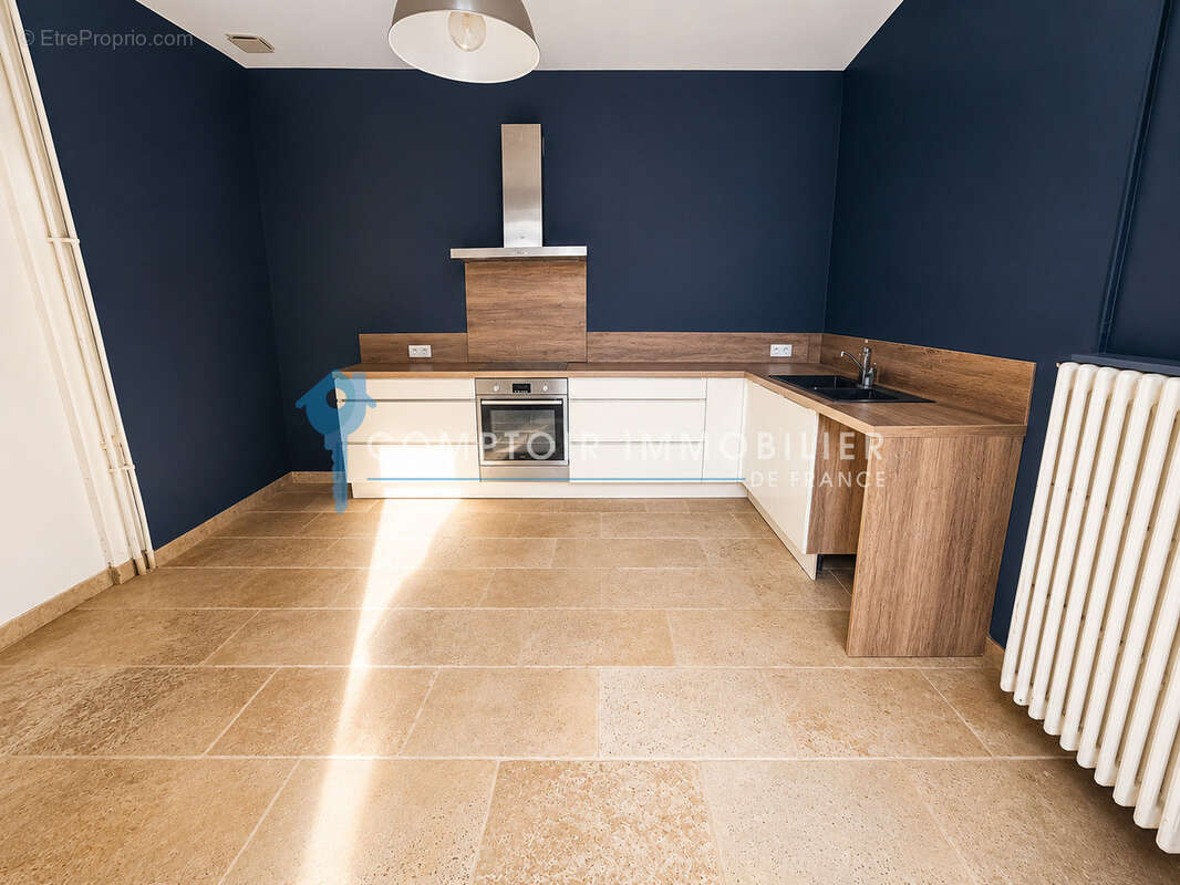 Dépt Hérault (34), à vendre juvignac maison de 204m2, hangar, triplex de 60m2. - photo 5