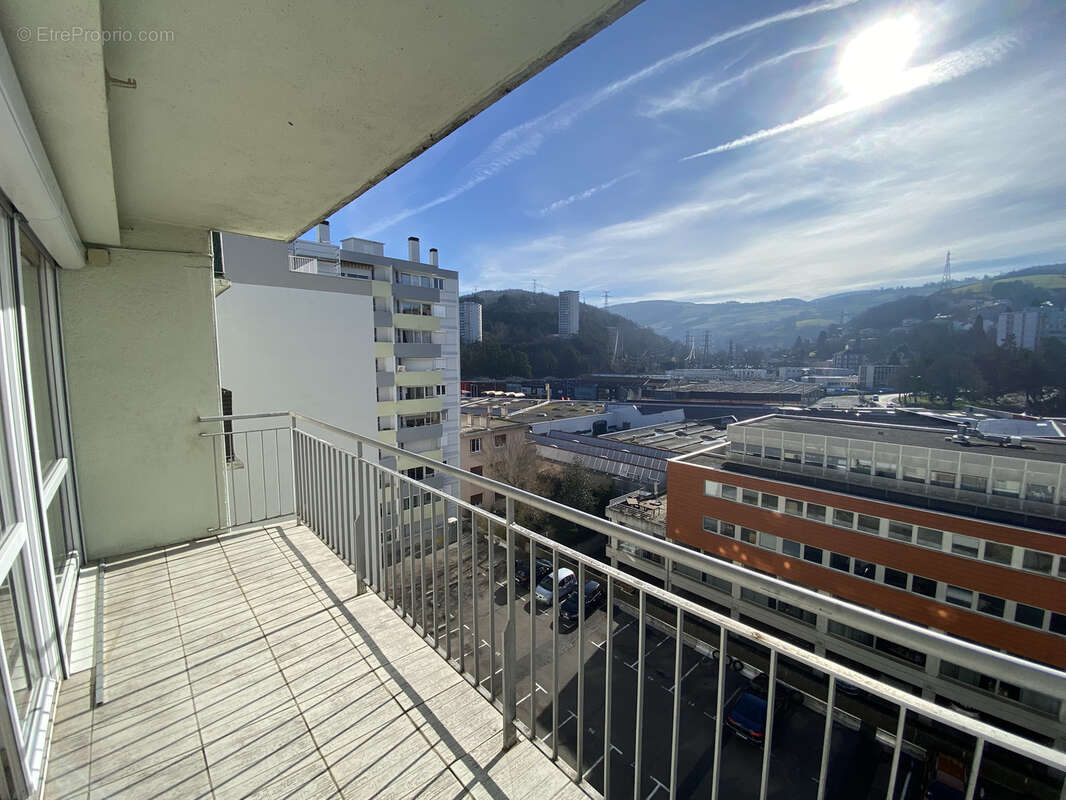 Appartement à SAINT-ETIENNE