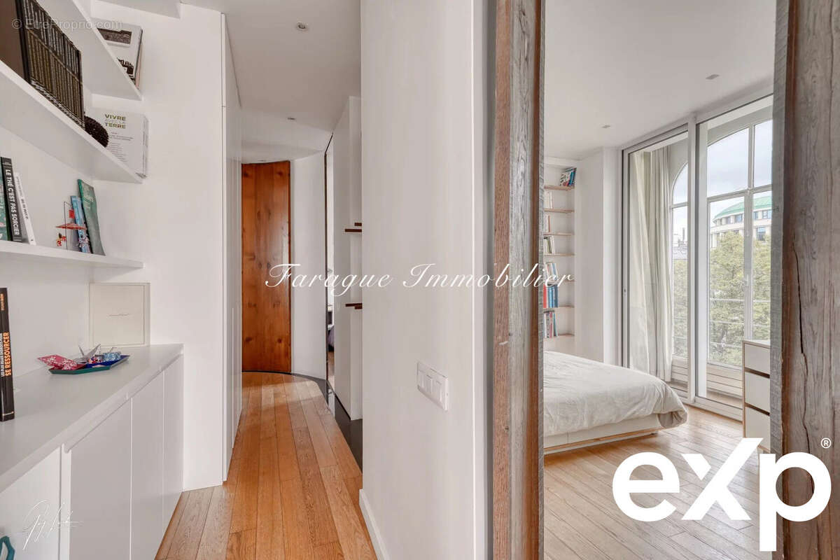 Appartement à PARIS-2E