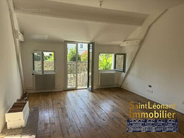 Appartement à FOUGERES