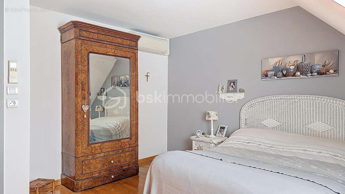 Maison à BRIE-COMTE-ROBERT