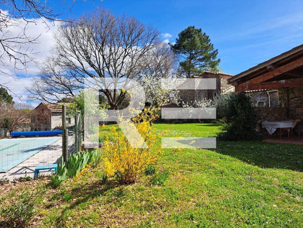 Maison à SAINT-FELIX-DE-PALLIERES