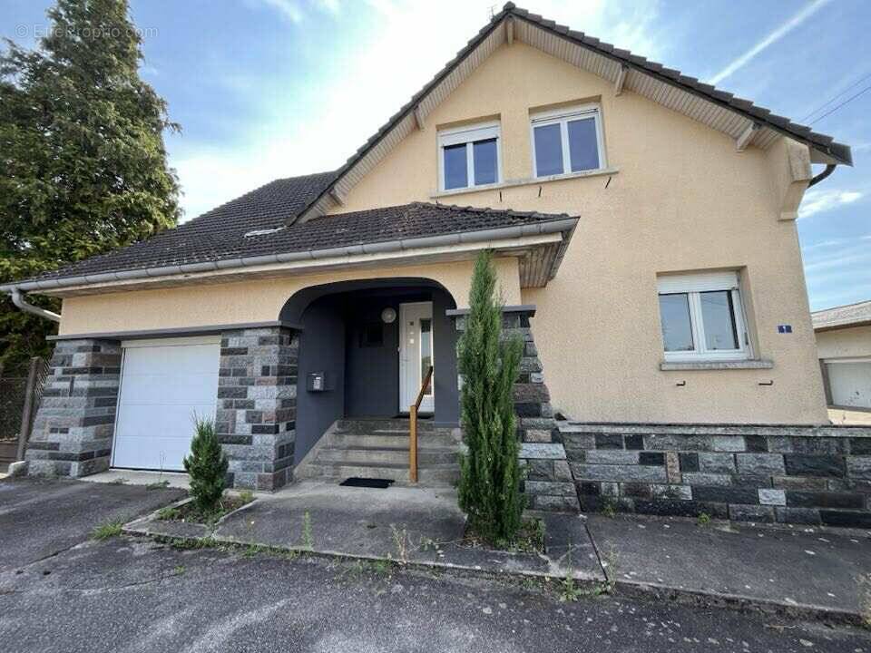 Maison à SAINT-SAUVEUR