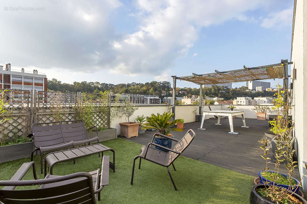 Exclusivité - Appartement T5 119m2 et Rooftop - Lyon 9 - photo 2