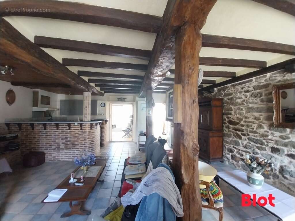 Maison à PLEUDIHEN-SUR-RANCE