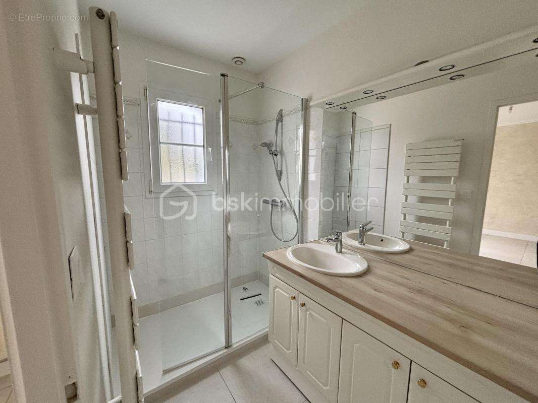 Maison à BALLAN-MIRE