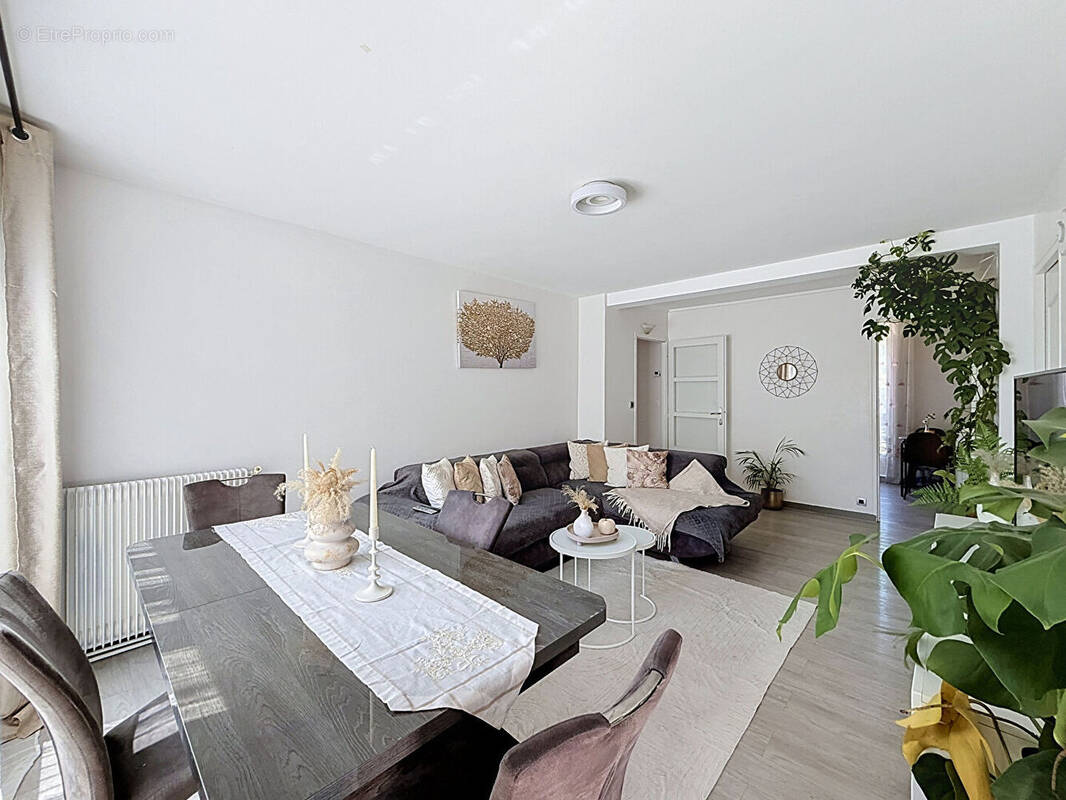 Appartement à MONTREUIL