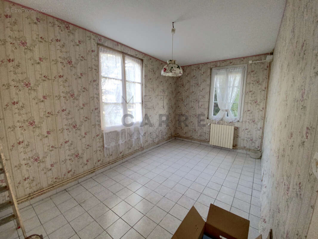 Maison à SAINT-SULPICE