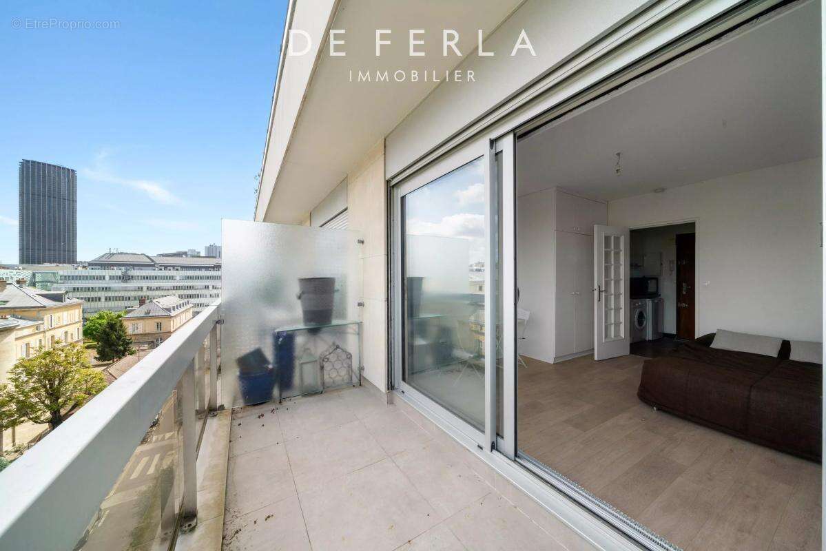 Appartement à PARIS-7E