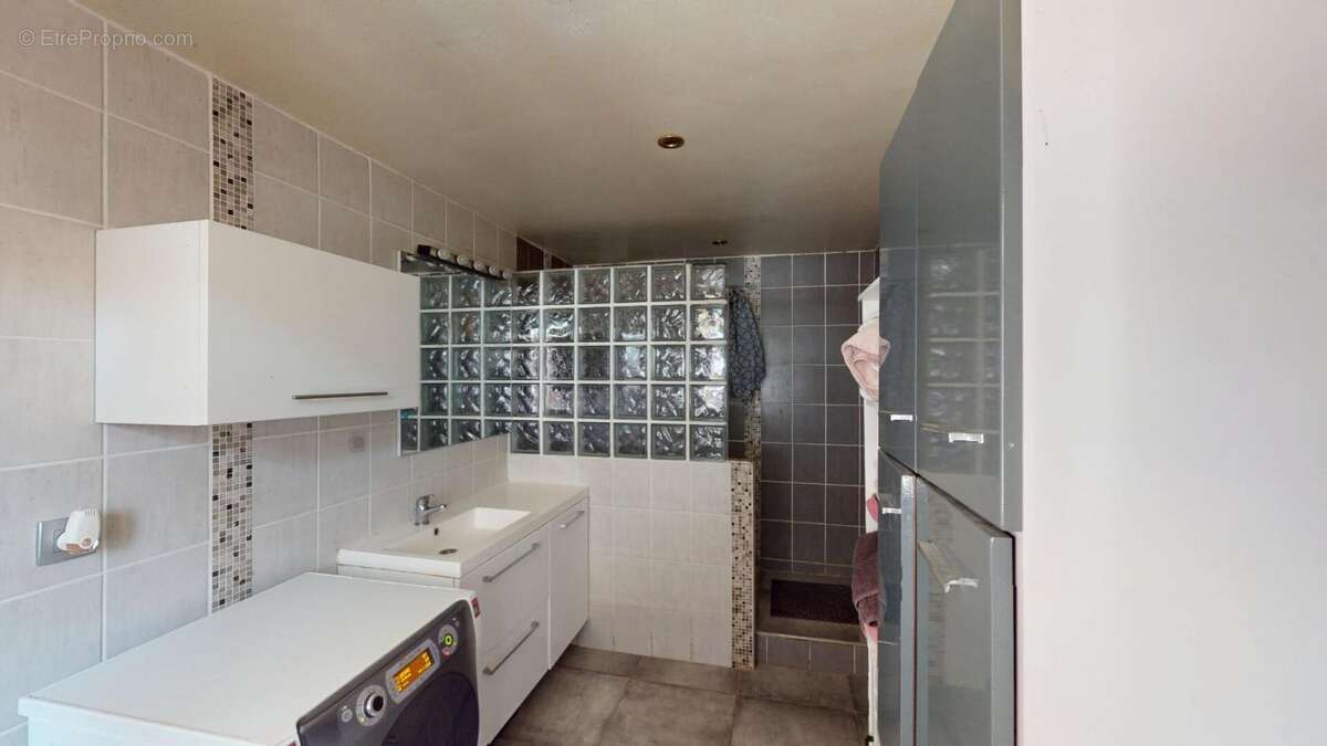 Maison à JOUY-LE-CHATEL