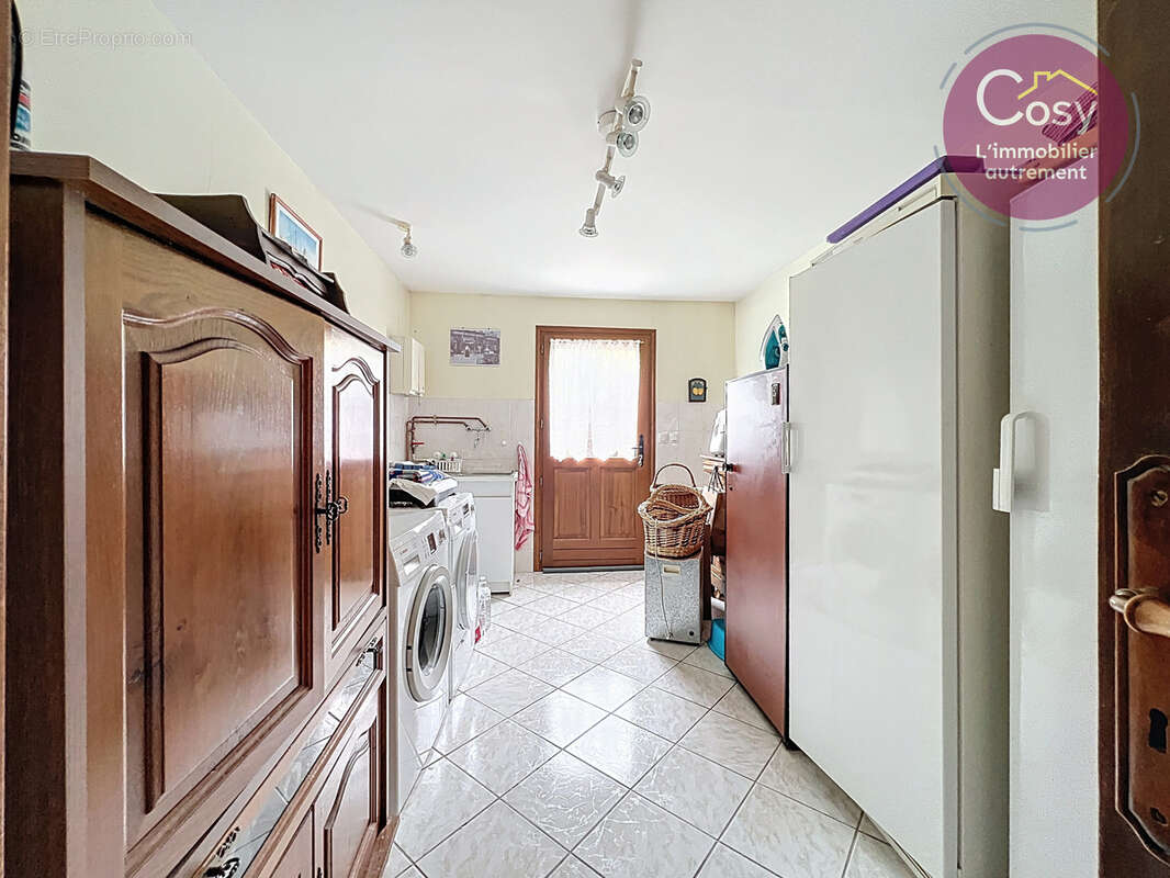 Maison à VIC-SUR-AISNE