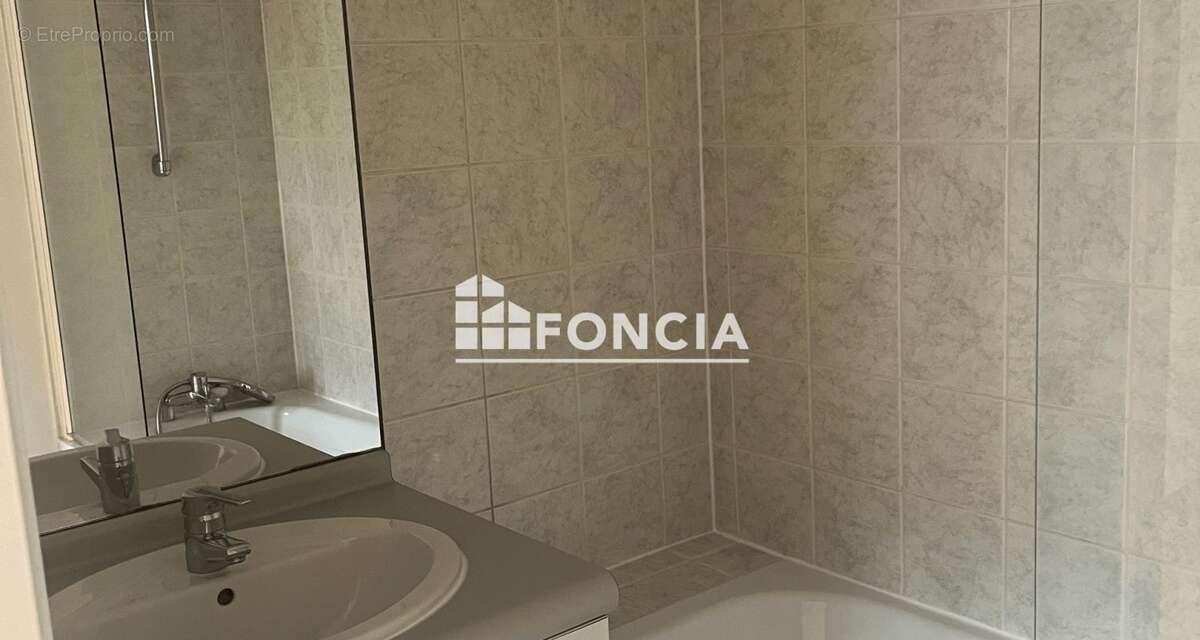 Appartement à LE PLESSIS-ROBINSON