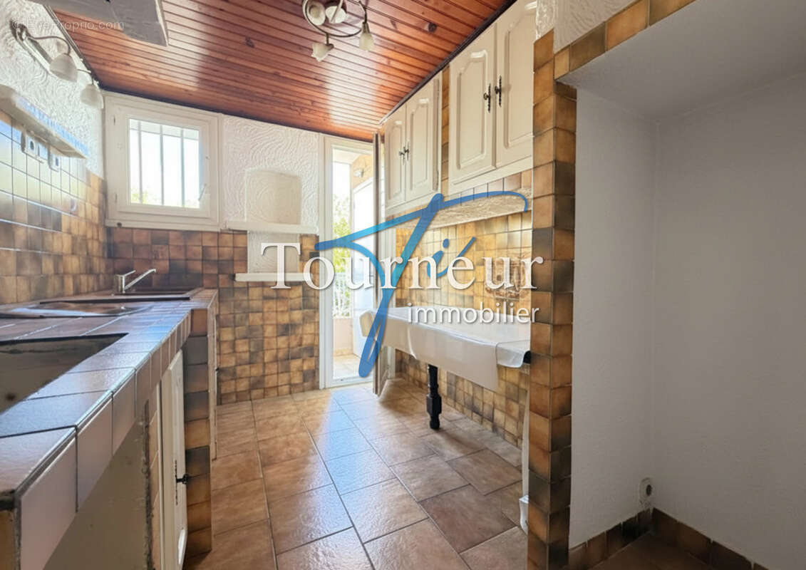 Appartement à SIX-FOURS-LES-PLAGES
