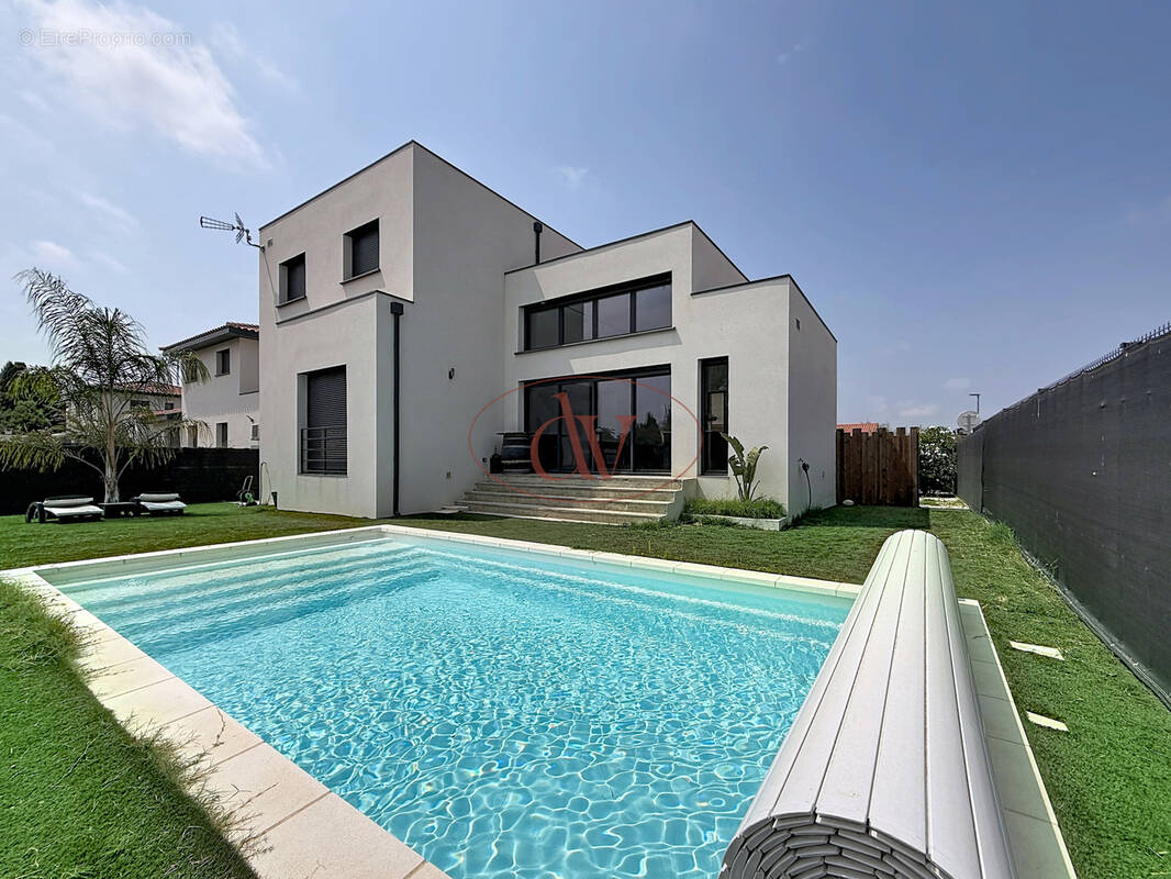 Maison à SAINT-CYPRIEN