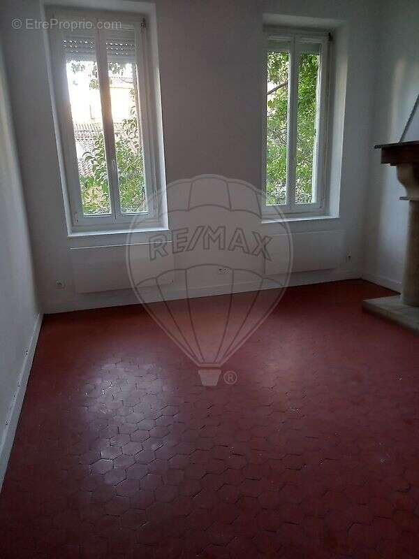 Autre à MARSEILLE-4E