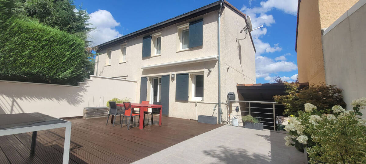 Maison à SAINT-ETIENNE