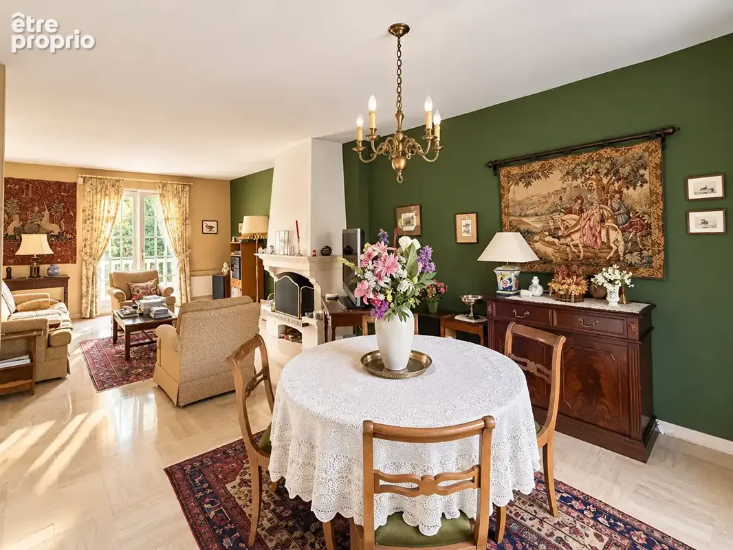 LES LOGES EN  JOSAS ? Maison familiale de 1982 d'une surface de 169.62 M2 - photo 6