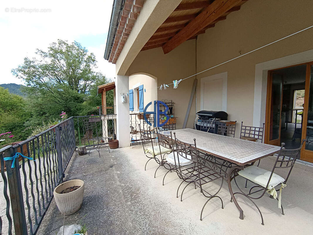 Maison à SAINTE-CROIX