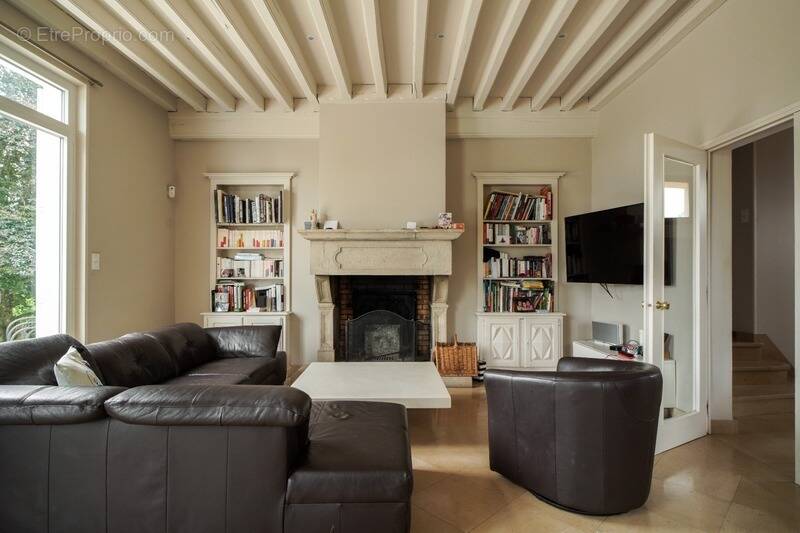 Maison à CHARNAY-LES-MACON