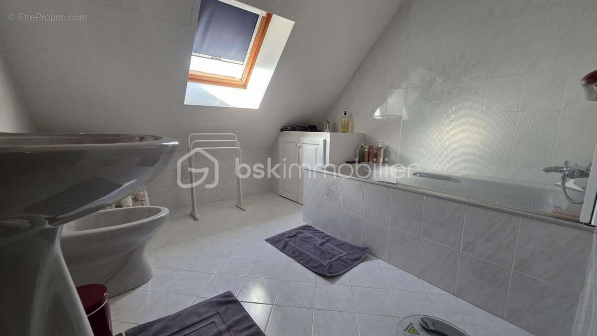 Maison à SAINT-GERMAIN-LES-CORBEIL