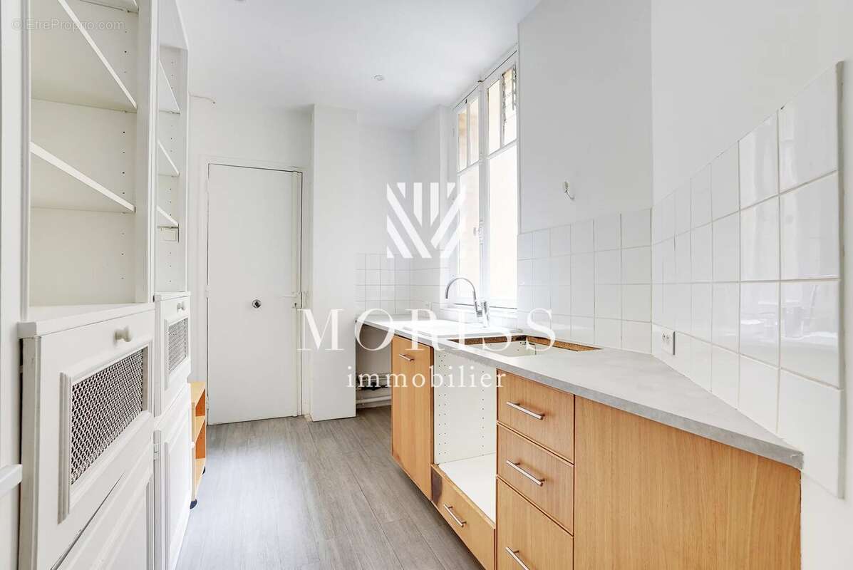 Appartement à PARIS-17E