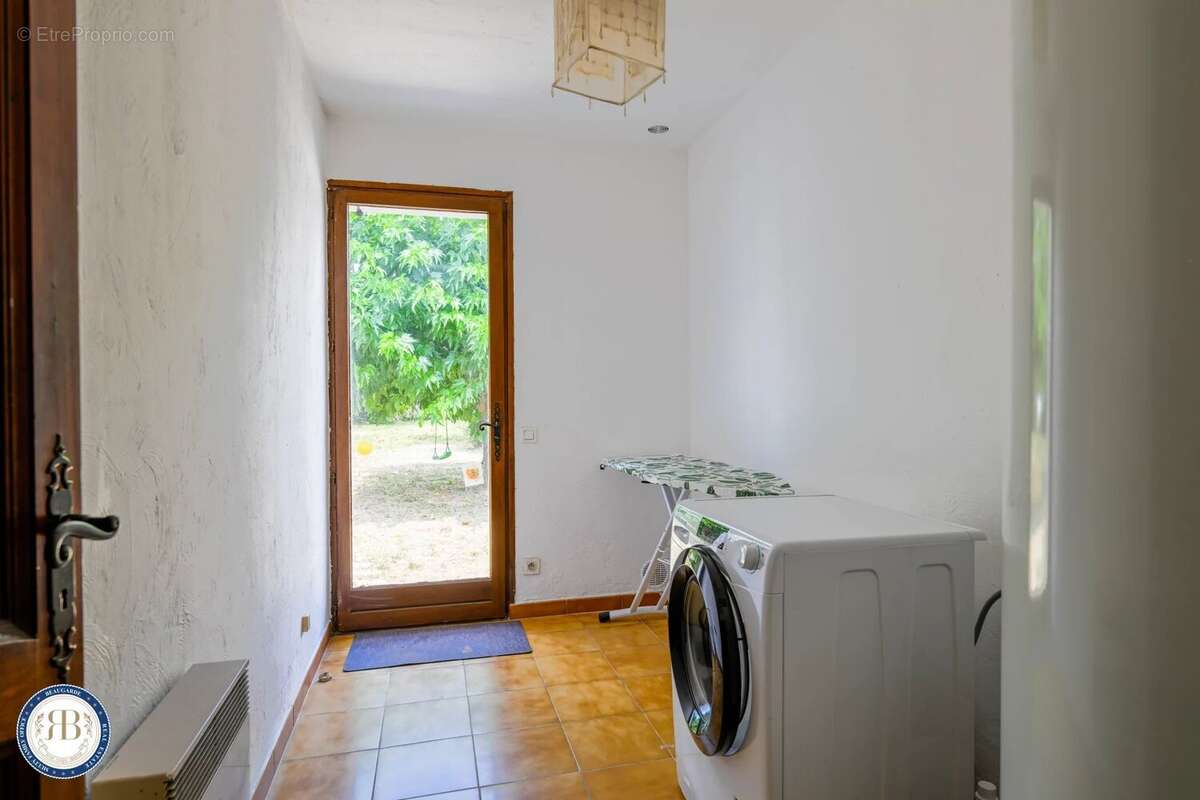 Maison à MOUGINS