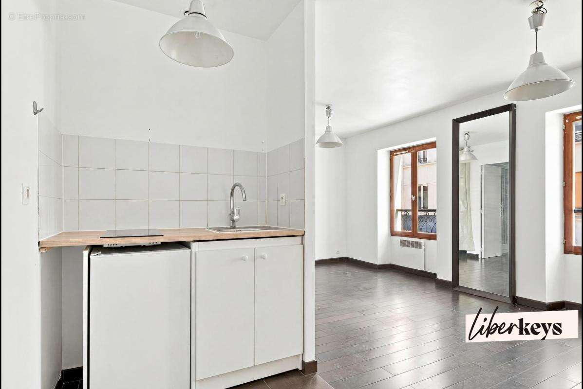 Paris 15 - Grenelle / Rue du Commerce - Studio - photo 3