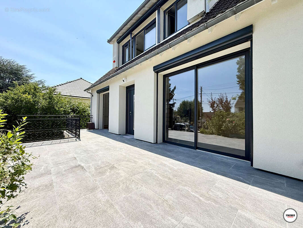 Maison à ECQUEVILLY