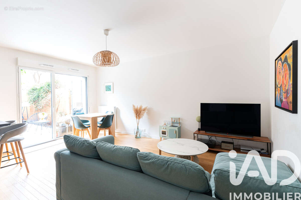 Photo 2 - Appartement à CLICHY