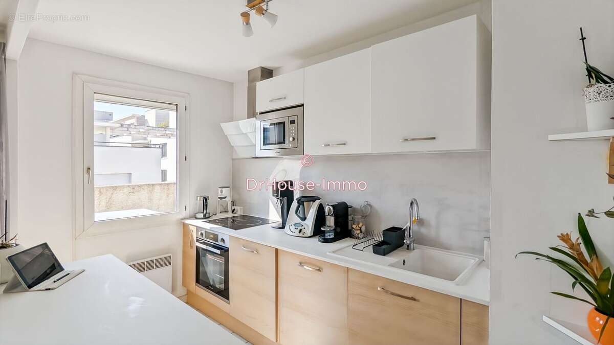 Appartement à LYON-8E