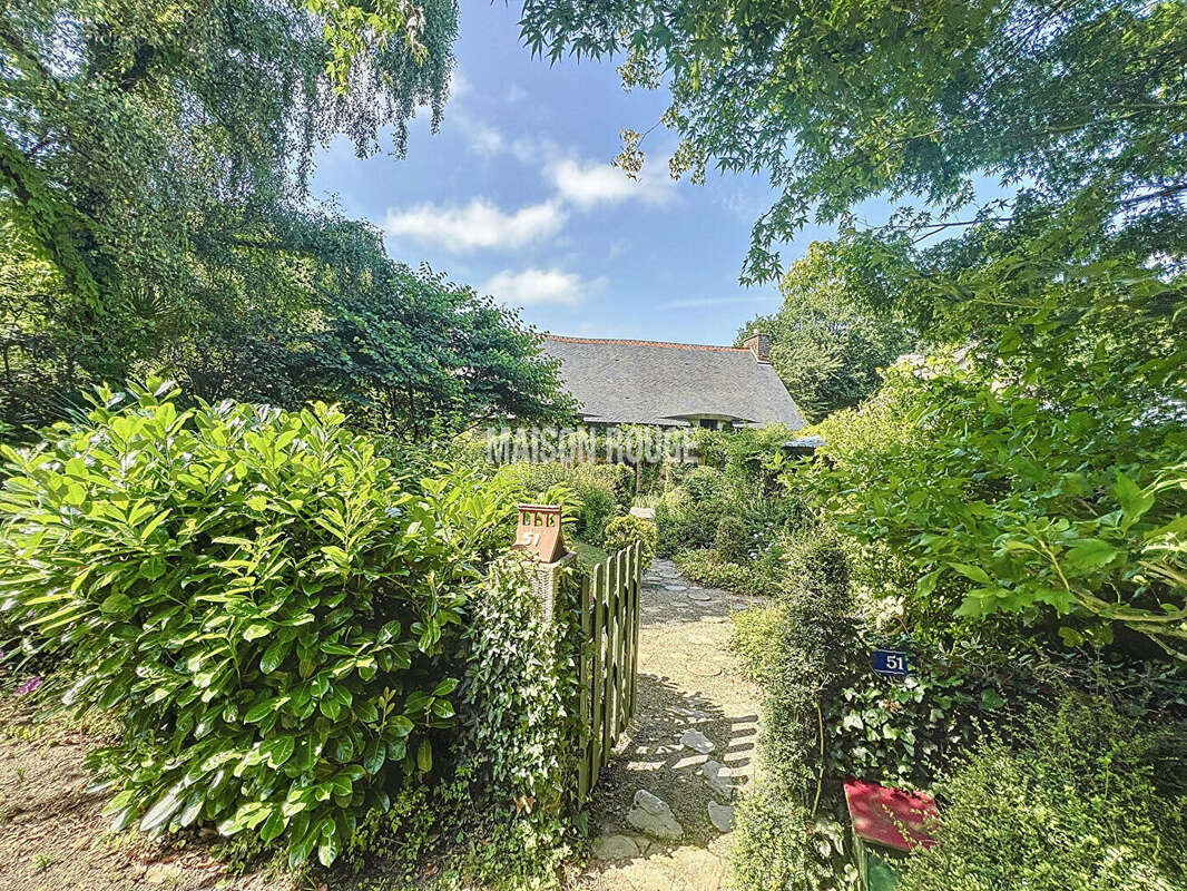 Maison à BAGUER-PICAN