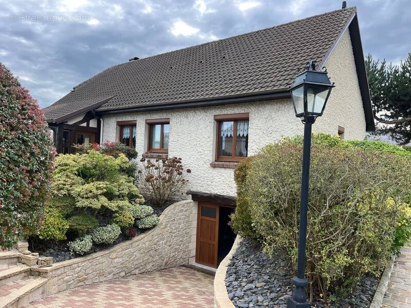 Maison à PONT-L&#039;EVEQUE