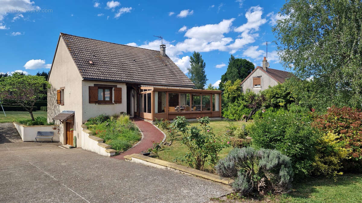 Maison à CHEVANNES