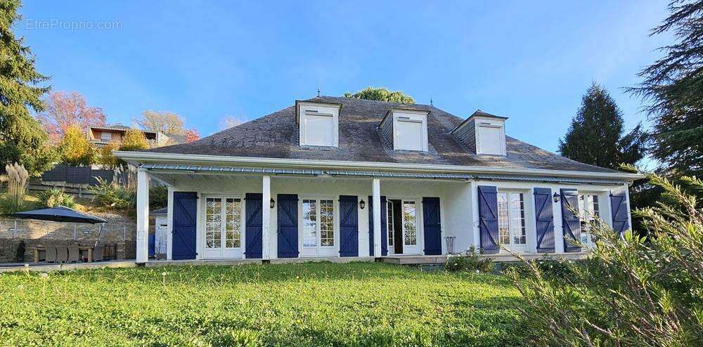 Maison à SERRES-MORLAAS