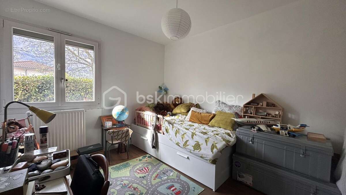 Appartement à LE PONT-DE-CLAIX