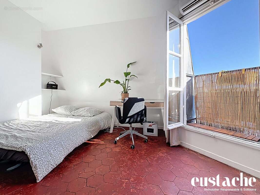 Appartement à PARIS-10E