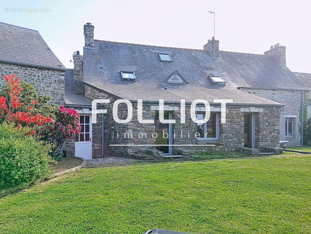 Maison à LA HAYE-DU-PUITS