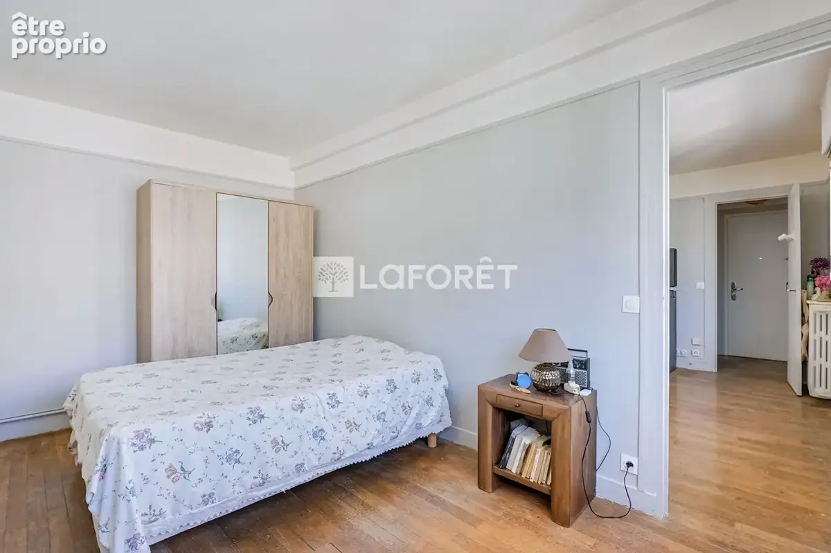 Appartement Paris 2 pièces 40 m2 - Secteur Mairie du XVème - photo 6